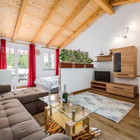 Villa Heidi 2 Умаг Экстерьер фото