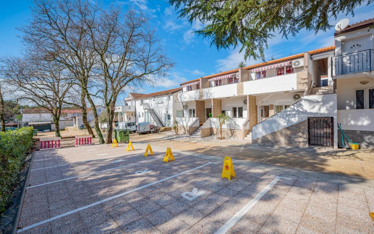 Villa Heidi 2 Умаг Экстерьер фото