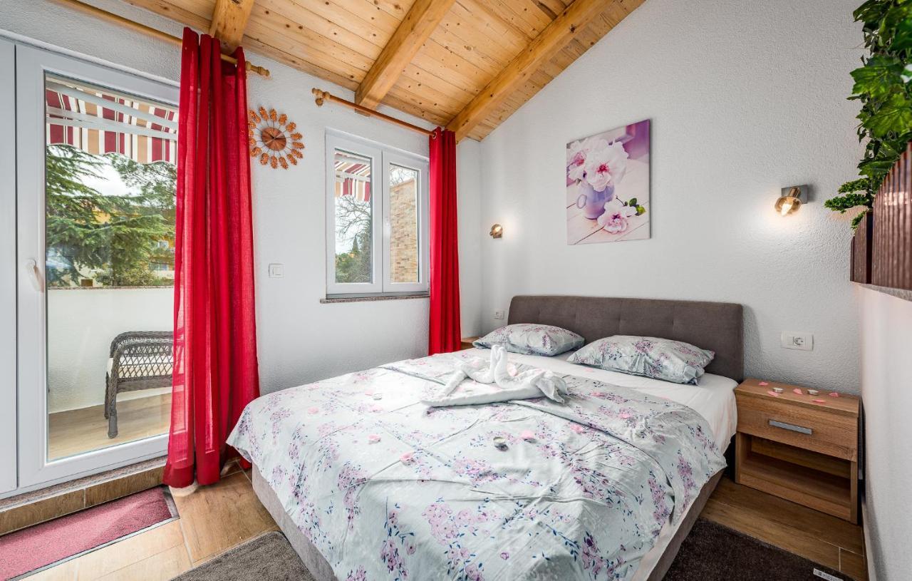 Villa Heidi 2 Умаг Экстерьер фото